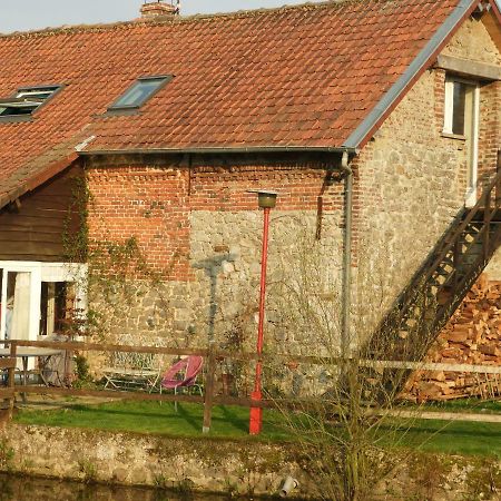 Le Pigeonnier Apartamento Rousies Exterior foto